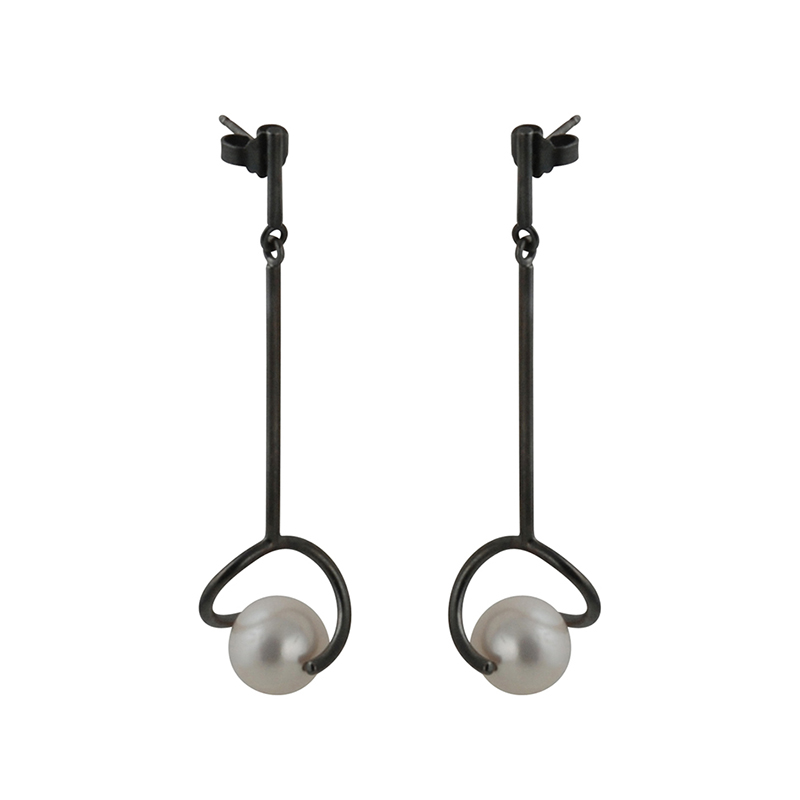 product Twist earrings oxidized silver pearls