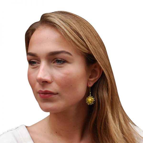 product Pompon earrings gold